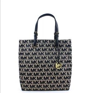 NWOT Authentic Michael Kors Jet Set Logo Tote Bag